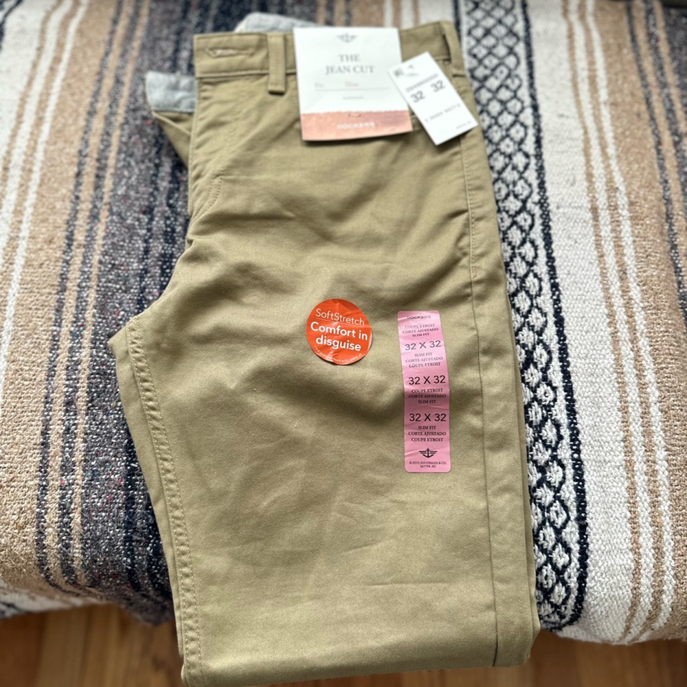 Men’s Pants, Brand: The Dockers, Color: Khaki, Fit: Slim